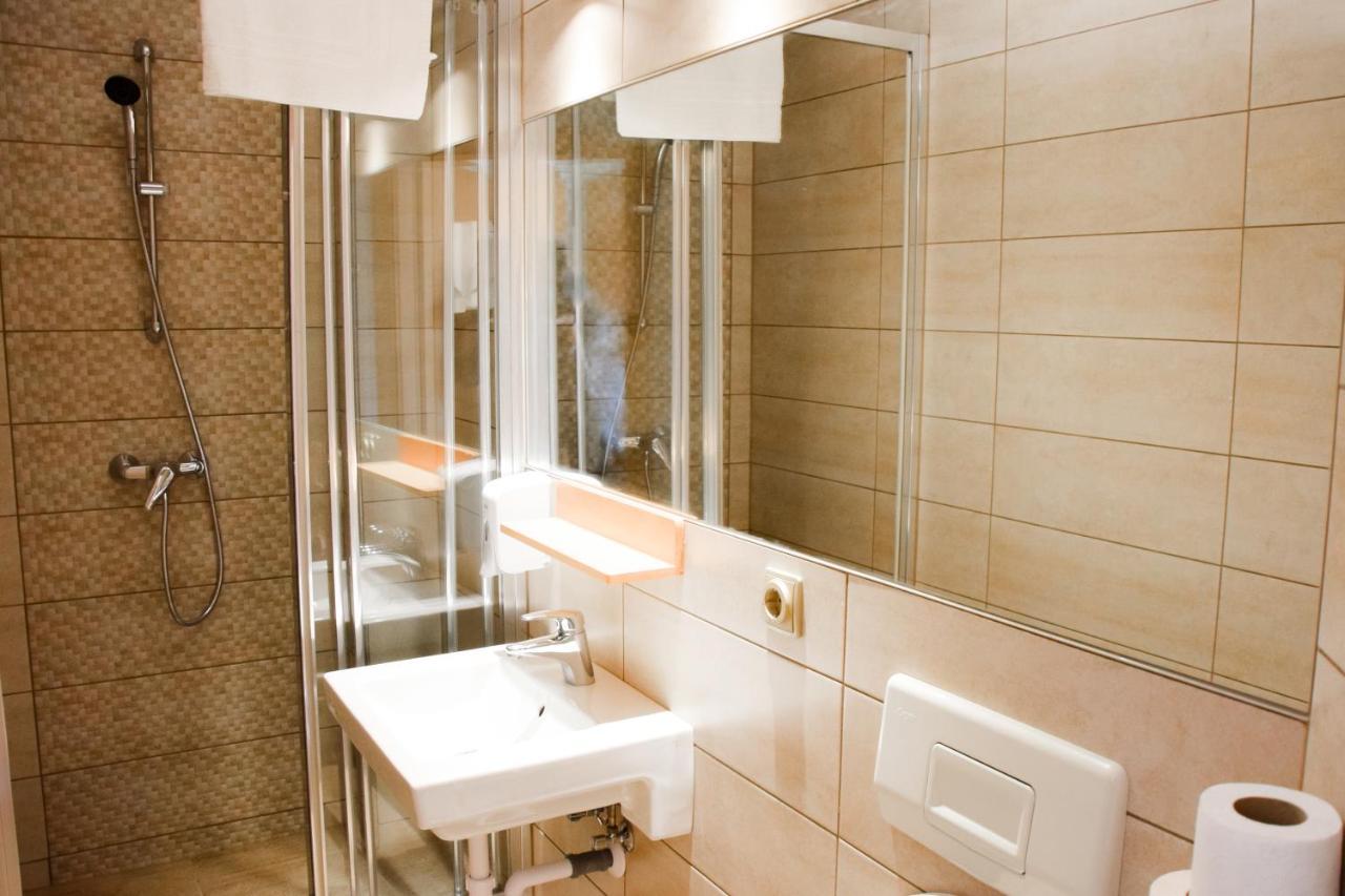 Hotel Csikar Csarda Es Panzio Kőszeg Zewnętrze zdjęcie