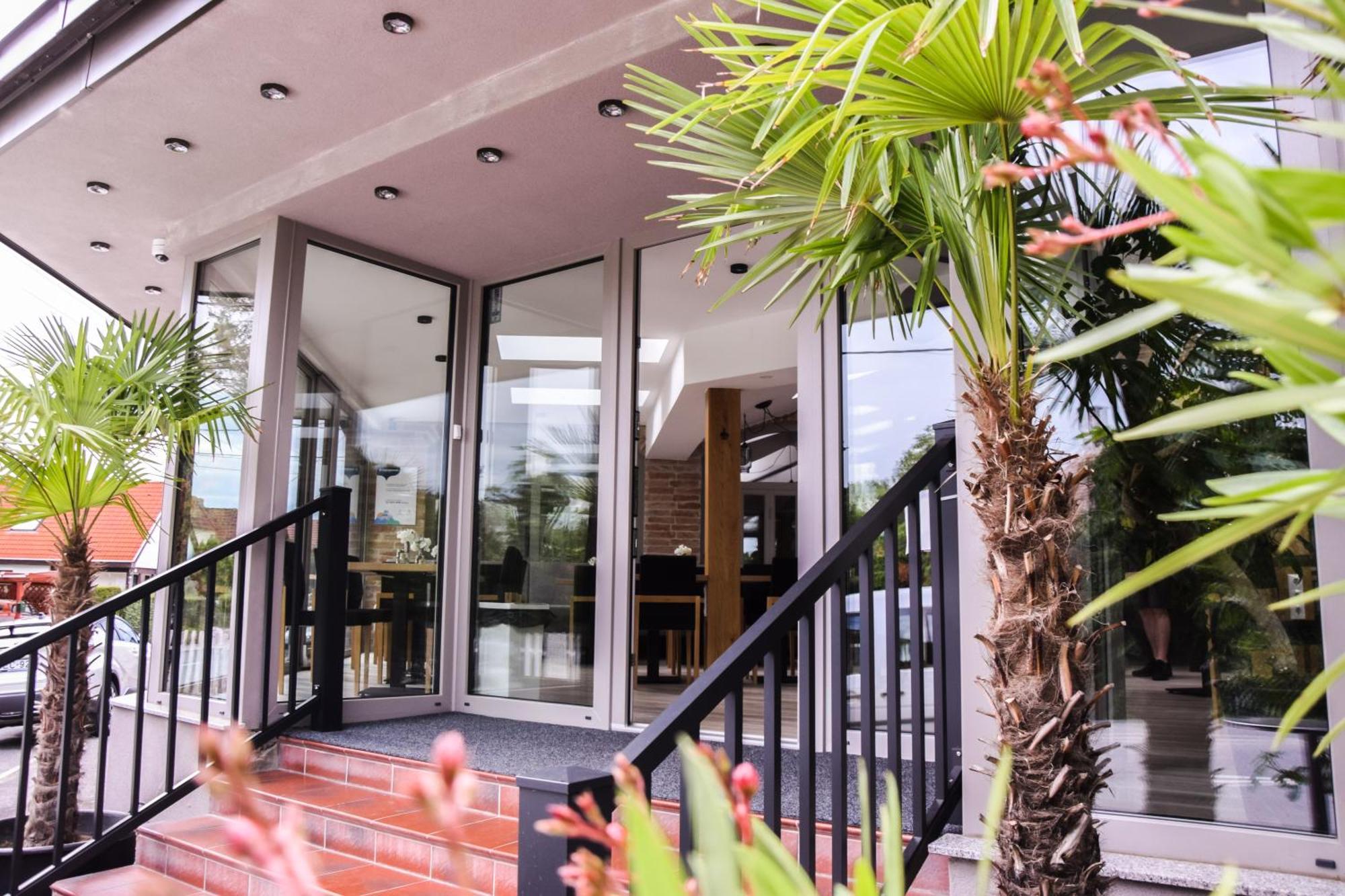 Hotel Csikar Csarda Es Panzio Kőszeg Zewnętrze zdjęcie